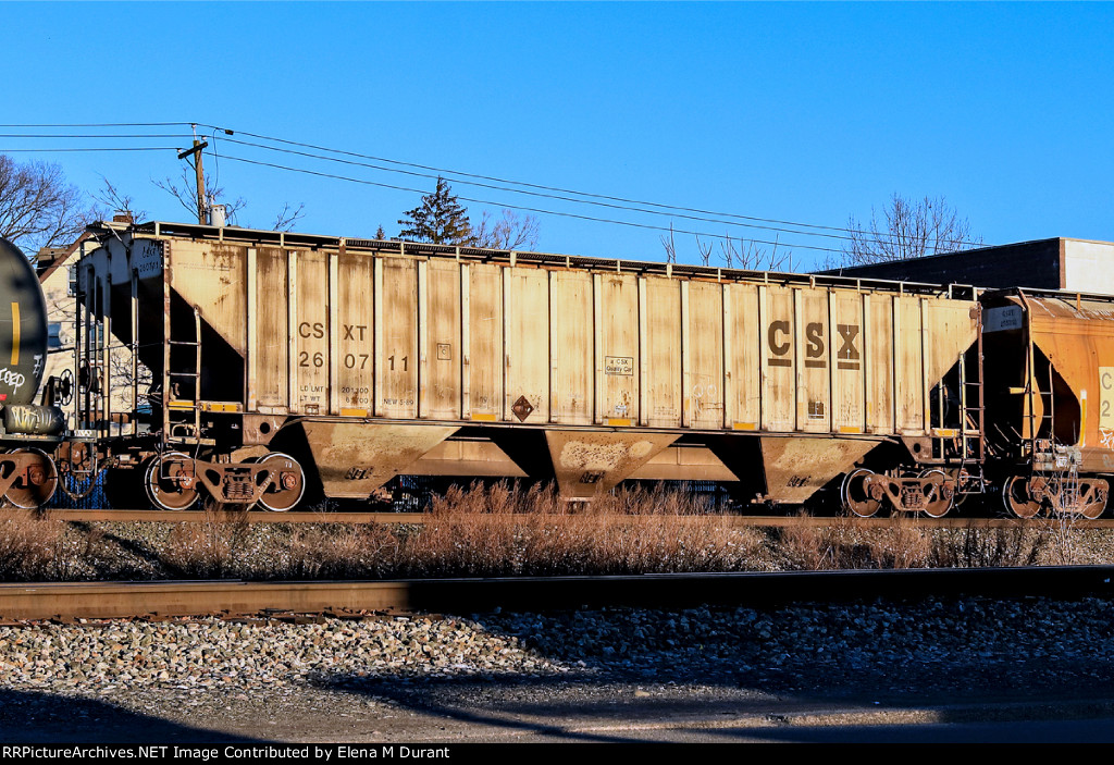 CSXT 260711 on M-410